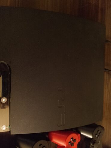 ps3 slim: PlayStation 3 Slim 30 oyunla 34gb boş yer 465 GB oyunlar ümumi 500