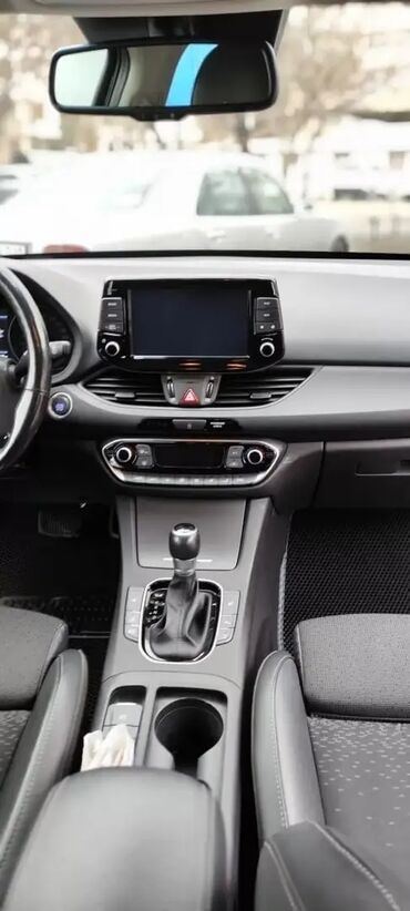 Hyundai: Hyundai i30: 1.6 l | 2019 il Universal — 5