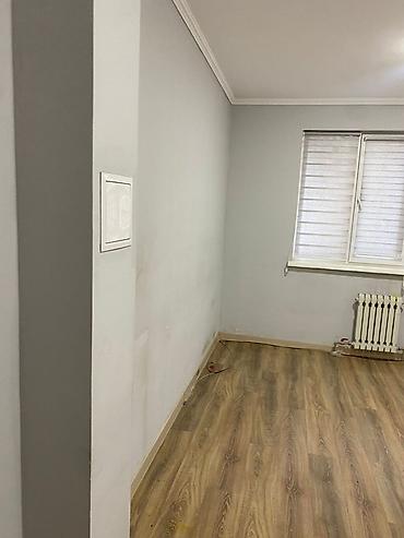 напольный покрытие: Светлая комната с деревянной текстурой напольного покрытия — 2