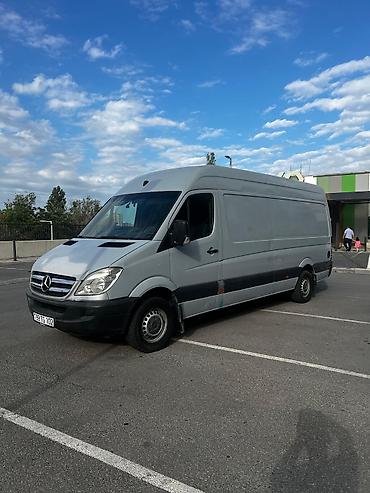 avtomobil suseleri: Mercedes-Benz Sprinter uzun bazalı yük/furqon. Xüsusiyyətlər: - — 8