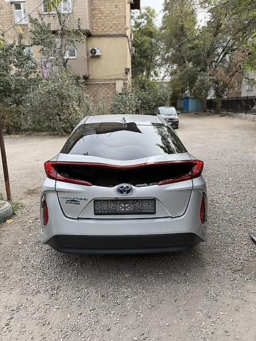 аванте 2017: Toyota Prius: 2017 г., 1.8 л, Вариатор, Гибрид, Лифтбек — 3