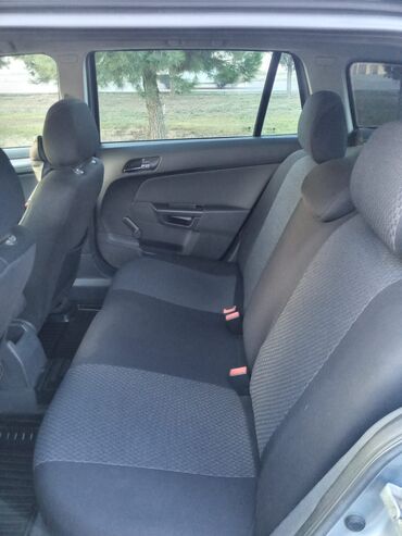 Opel: Opel Astra H Caravan (universal), boz rəng. - Kuzov: 5 qapılı — 6