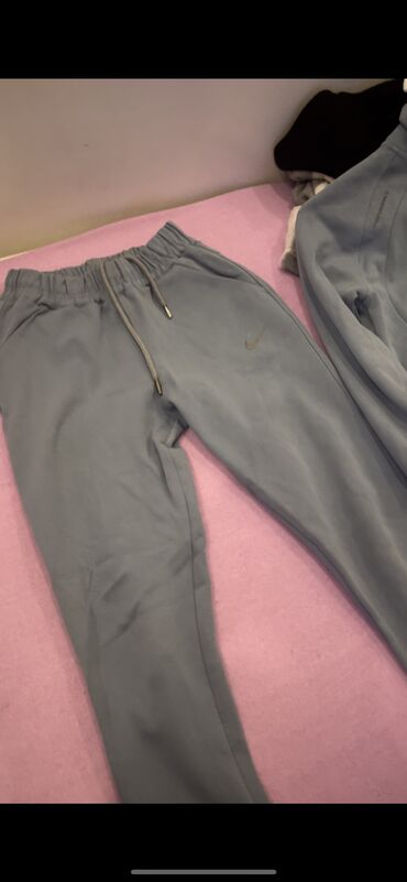 komplet sako i pantalone: Pantalone Nike, S (EU 36), bоја - Svetloplava