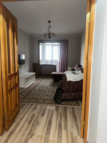 снять квартиру в токмаке запорожская область: 3 бөлмө, 70 кв. м, Жеке план, 5 кабат, Евроремонт