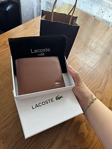 lacost: Lacoste kişi pul qabı - Brend: Lacoste - Rəng: qəhvəyi - Material — 1