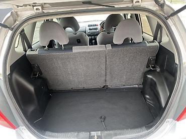 Honda: Honda Fit: 2003 г., 1.3 л, Вариатор, Бензин, Хэтчбэк — 7