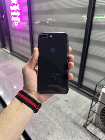 iphone xr qiymeti bakida: IPhone 8 Plus, 64 GB, Qara, Barmaq izi