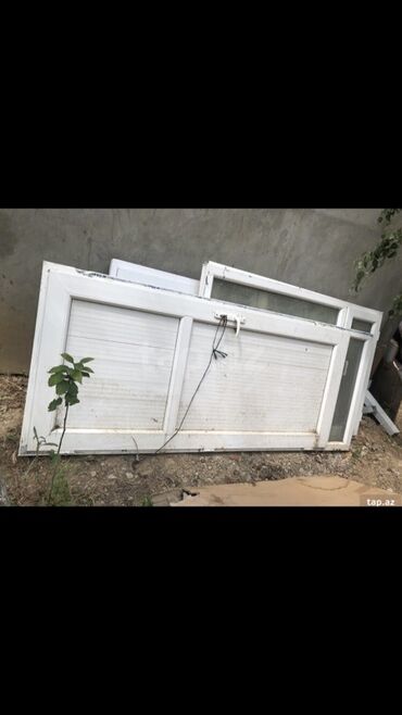 Döşəmə: Hamam üçün İşlənmiş Plastik qapı 90x230 sm Çərçivə ilə, Ünvandan götürmə