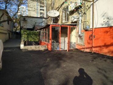 Digər kommersiya daşınmaz əmlakı: Yasamalda Lider TV ve Salyanski kazarmanın yanında 5/1 mertebesi tam — 1