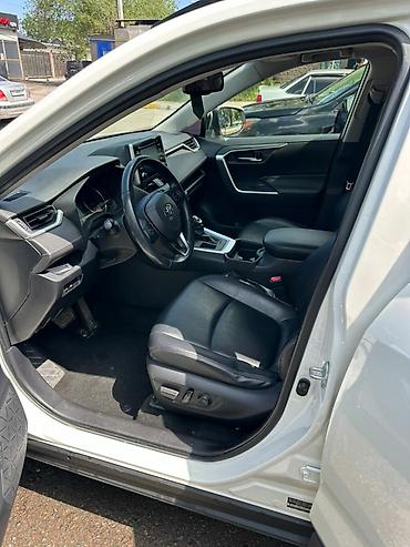 Toyota: Toyota RAV4: 2019 г., 2.5 л, Автомат, Бензин, Кроссовер — 10
