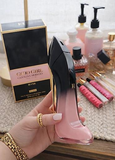 coco chanel perfume: Carolina herrera original — 1