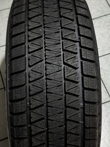 Шины: Шины 285 / 50 / R 20, Зима, Новый, Комплект, Япония, Bridgestone