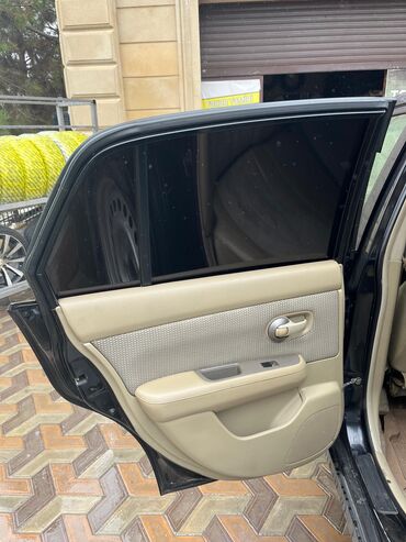 Nissan: Nissan Tiida: 1.8 l | 2007 il Sedan — 12