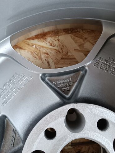 Диски: Литые Диски R 18 AMG, Комплект, отверстий - 5, Б/у — 7