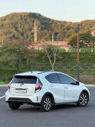Продажа авто: Toyota Aqua: 2020 г., 1.5 л, Вариатор, Гибрид, Хэтчбэк — 5