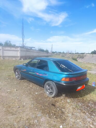 мазда френди: Mazda 323: 1991 г., 1.6 л, Механика, Бензин