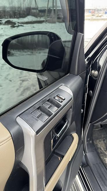 Toyota: Toyota 4Runner: 2015 г., 4 л, Автомат, Бензин, Внедорожник — 9