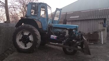 Traktorlar: Işlək vəziyyətdədir mator karobka ideal təkərlər normaldı akamyatr — 5