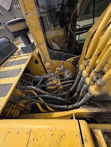 2 8: Экскаватор, Komatsu, 2017 г., Гусеничный — 6