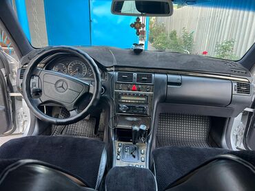 Mercedes-Benz: Mercedes-Benz E-Class: 1997 г., 4.2 л, Автомат, Бензин, Седан — 9