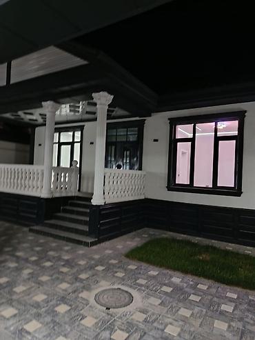 Продаётся частный дом с закрытым двором и крытой парковкой/гаражом