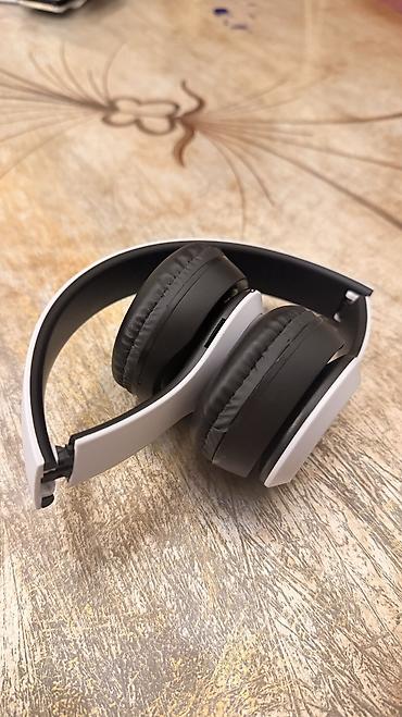 Audio: Bluetooth headphones p47 — 2