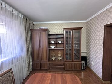 камод бу: Гарнитур для зала, Б/у, Комод