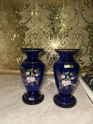 Digər dəstlər və servizlər: Dekorativ qab-qacaq dəsti - Kobalt mavi rəngli 2 ədəd şüşə vaza: oval — 4
