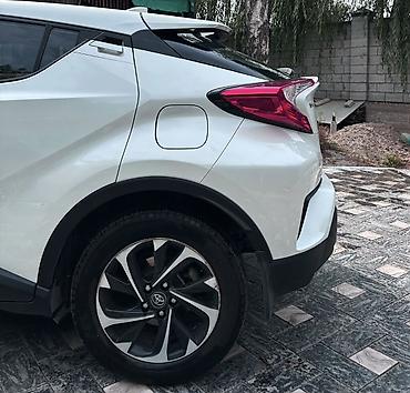 step rf3: Toyota C-HR: 2020 г., 2 л, Вариатор, Бензин, Кроссовер — 6