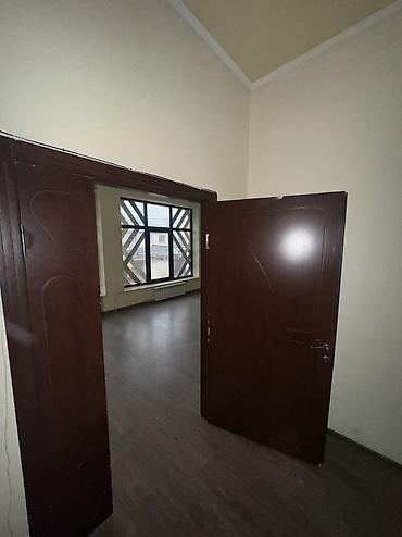 Аренда офисов: Сдается офис 180м2 2 этаж Отдельно стоящее здание Отдельный вход at lalafo.kg — 7 Аренда офисов: Сдается офис 180м2 2 этаж Отдельно стоящее здание Отдельный вход — 7