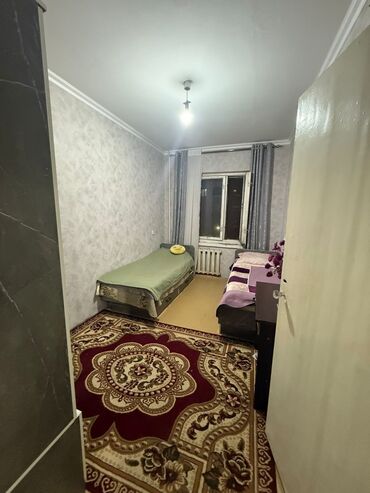 срочно продаю в связи с переездом: 3 бөлмө, 78 кв. м, 105-серия, 3 кабат, Эски ремонт