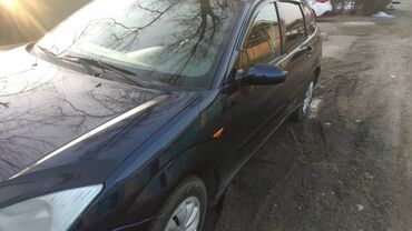 Ford: Ford Focus: 2000 г., 1.6 л, Механика, Бензин