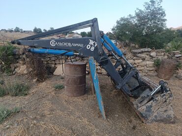 Digər kənd təssərüfat avadanlığı: 892 traktor üçündü. problemi yoxduu. reyal alıçıya. güclü — 11