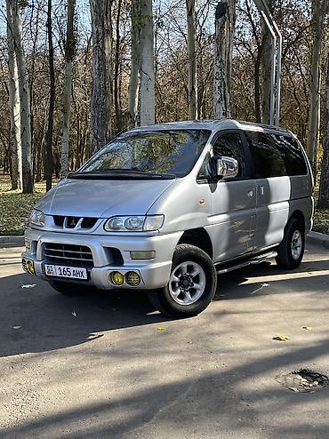 Mitsubishi: Mitsubishi Delica: 2005 г., 3 л, Автомат, Бензин, Минивэн — 1