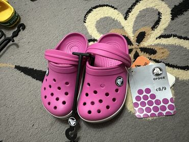 Детская обувь: Crocs original Распродаю остатки по 1500 сом Розовые м2 w4 Розовые c