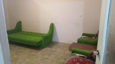 gəncədə 3 otaqlı ev: Otaq yoldaşı bəy axtarılır .ayrıca otaq kirayə verilir sadə təmirli