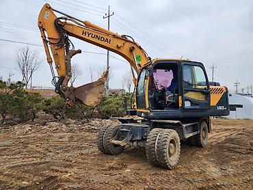 Услуги экскаватора: Экскаватор | Котлованы, Демонтаж — 3