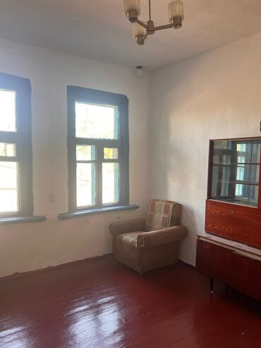 дом ж м ак бата: 100 м², 5 комнат, Парковка, Забор, огорожен