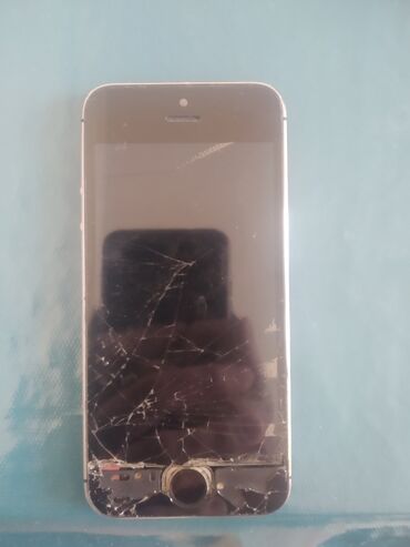 телефон fly nimbus 8: Salam aleyküm iPhone S5 Erkan qırıqdi. qiyməti 30 azn vatcapdan yaza