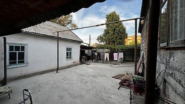 Продажа коттеджей и домов: Продаётся просторный дом с большим участком в селе Сукулук! 📍 — 17