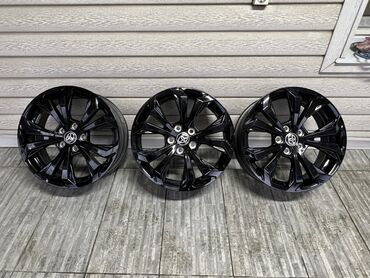Диски: Литые Диски R 18 Toyota, отверстий - 5, Б/у