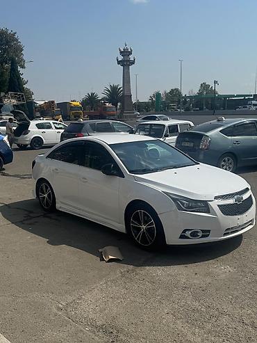 Chevrolet: Chevrolet Cruze: 1.4 l | 2014 il 286000 km Sedan — 9