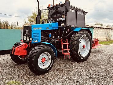 ensign traktor: BELARUS 892 kənd təsərrüfatı traktoru - Model: BELARUS 892 (bort — 1