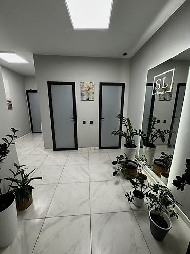 старый цум: Бутик, 65 м², Без ремонта, Без оборудования — 2