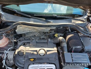 дешёвый машина: Volkswagen Tiguan: 2015 г., 1.4 л, Механика, Бензин, Кроссовер