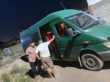 e34 4 4: Mercedes-Benz Спринтер: 2001 г., 2.2 л, Фургон — 4