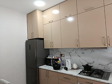 iki mərtəbəli çarpayı: Təcili !!! 2 Mərtəbəli 3 otaqlı tam əşyalı ev satılır . Yola 15 metr — 4