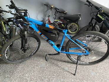Велосипеды: Городской велосипед, Trinx, Рама M (156 - 178 см), Алюминий, Б/у