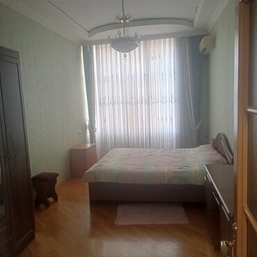 2 комнатная квартира в баку вторичное жилье: Bakı, 28 May, 2 otaqlı, Köhnə tikili, m. Nizami, 58 kv. m