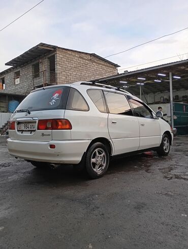 спинтер 2 7: Toyota Ipsum: 1999 г., 2 л, Автомат, Бензин, Минивэн